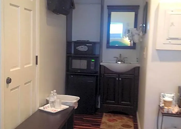 Iron Horse Motel 3*