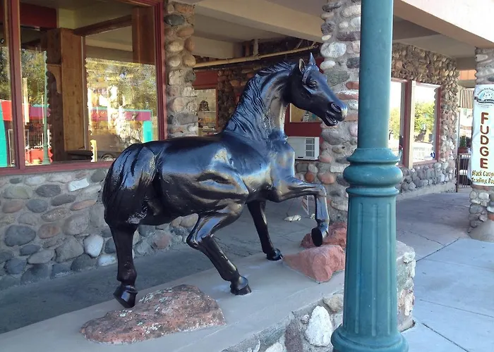 Motel Iron Horse